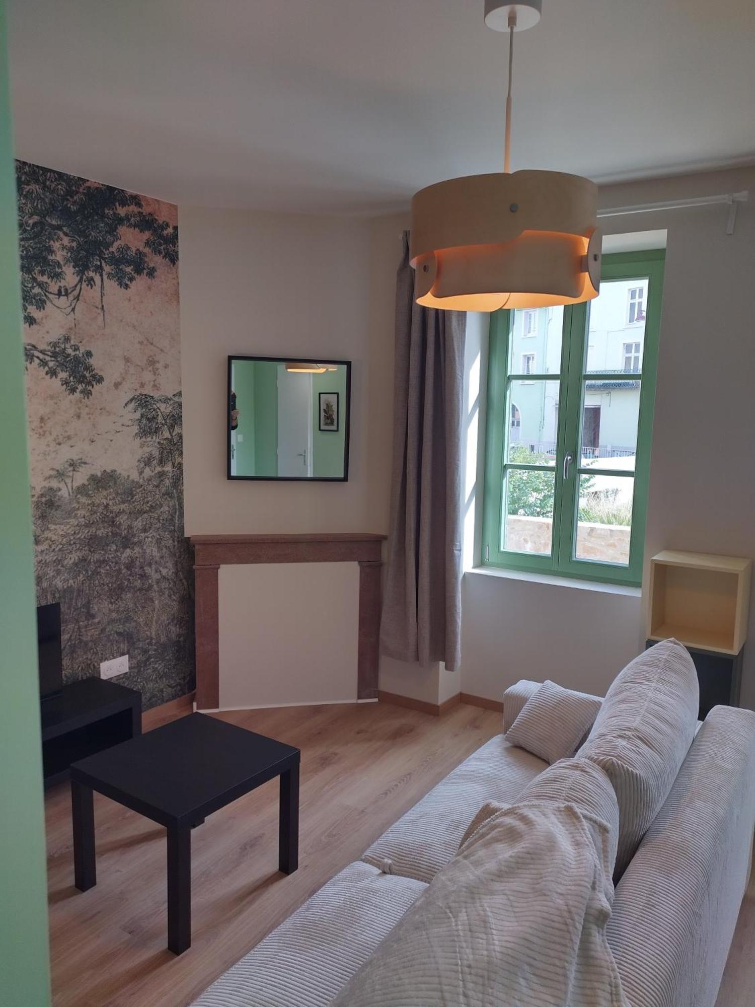 Appartement Neuf, Tout Confort Issoire Exteriör bild